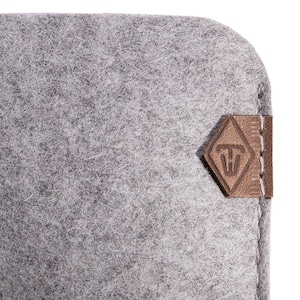 simple MacBook sleeve felt minimalist laptop case image 9