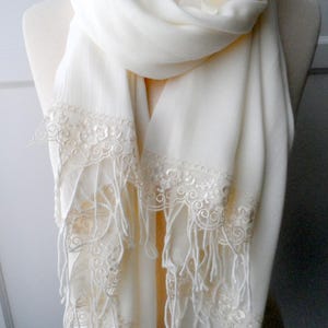 Wedding Shawl Ivory shawls with French Lace Lightweight Stylish Bridesmaid Cream Wraps Summer Spring Pashmina Shawls,