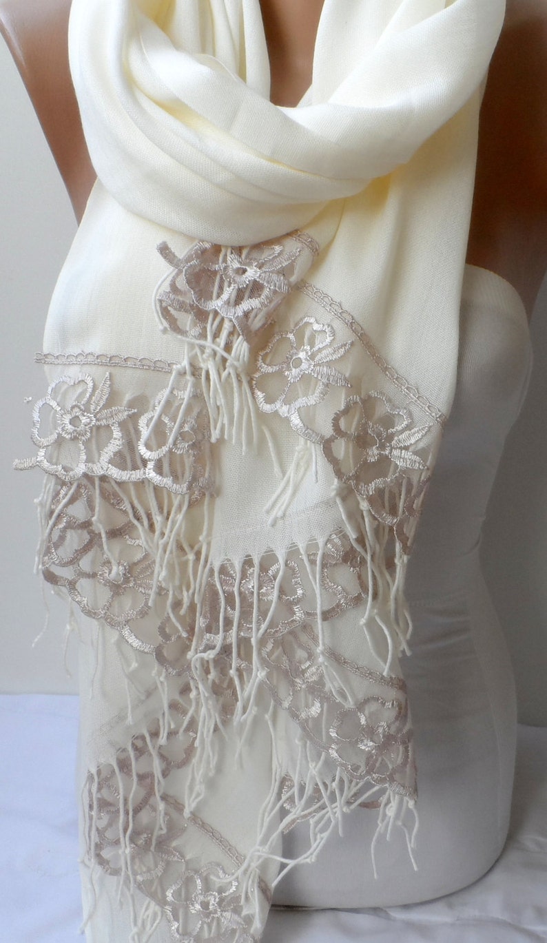 shawl for spring wedding