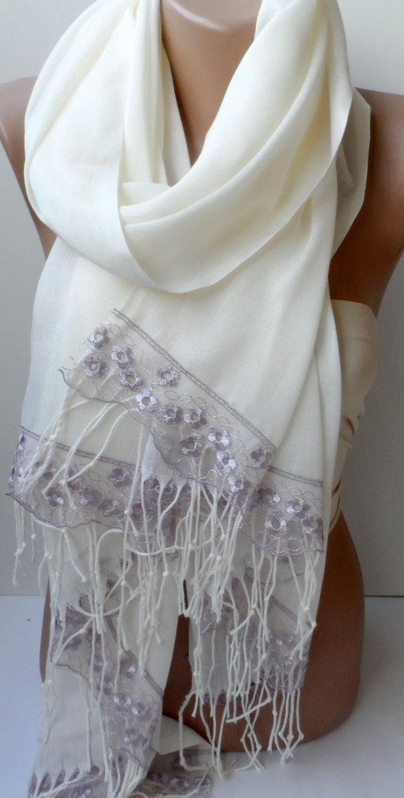 cream wrap for wedding