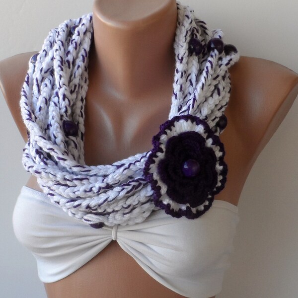 Chain infinity scarf / Crochet scarf, Loop scarf / Infinity scarf, Crocheted scarf, Cowl, Circle scarf, Chunky, white scarf, purple