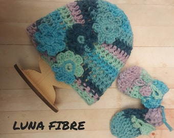 Cotton Newborn Crocheted Flower Hat and Thumbless Mitten Set