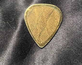 Solidm brass guitar pick metal pic plectrum snake skin