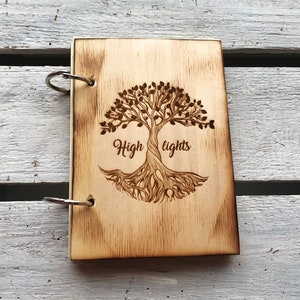 Cuaderno de destacados / libro de madera personalizado para las revisiones anuales / libro de recuerdos Din A6 / Personalizado