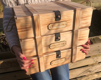 Aufbewahrungsboxen mit Deckel / Aufbewahrungsboxen Kinder / Erinnerungskiste personalisiert / Holzkiste Vintage / Aufbewahrungsbox stapelbar