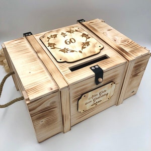 Kartenbox personalisiert zum Geburtstag / Erinnerungskiste zum Geburtstag mit Schlitz / Holzbox mit Gravur / Geburtstagsgeschenk Bild 1