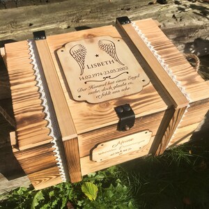 Mourning box personalized with engraving, wooden box personalized with angel wings, gift for mourners