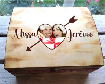 Large souvenir box personalized with engraving and photo/treasure chest/wooden box name/pair box/personalized souvenir box