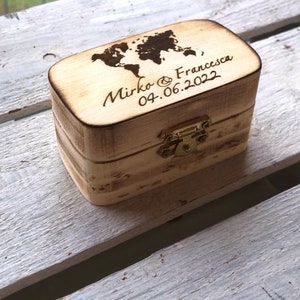 Memory box personalized for traveling couples, memory box personalized with names, wooden chest with engraving image 3