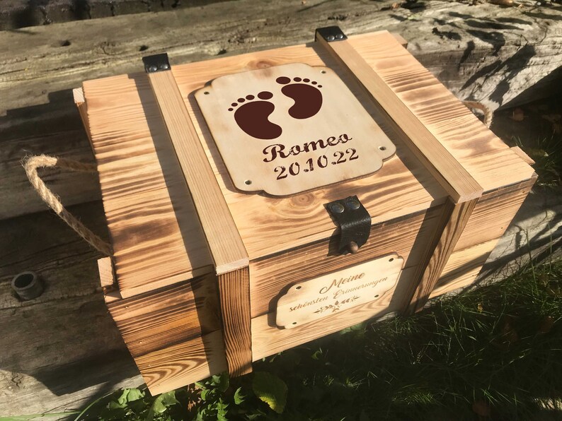 Caja de memoria de bebé grande personalizada con nombre / caja de memoria de bebé personalizada para el nacimiento / caja de madera personalizada para el bautismo imagen 2