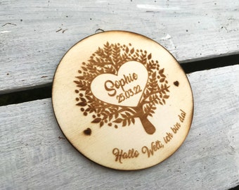 Geburtskarte aus Holz personalisiert mit Name, rund mit Lebensbaum / Grusskarte Vintage aus Holz / Holzkarte zur Geburt / Geburtsgeschenk