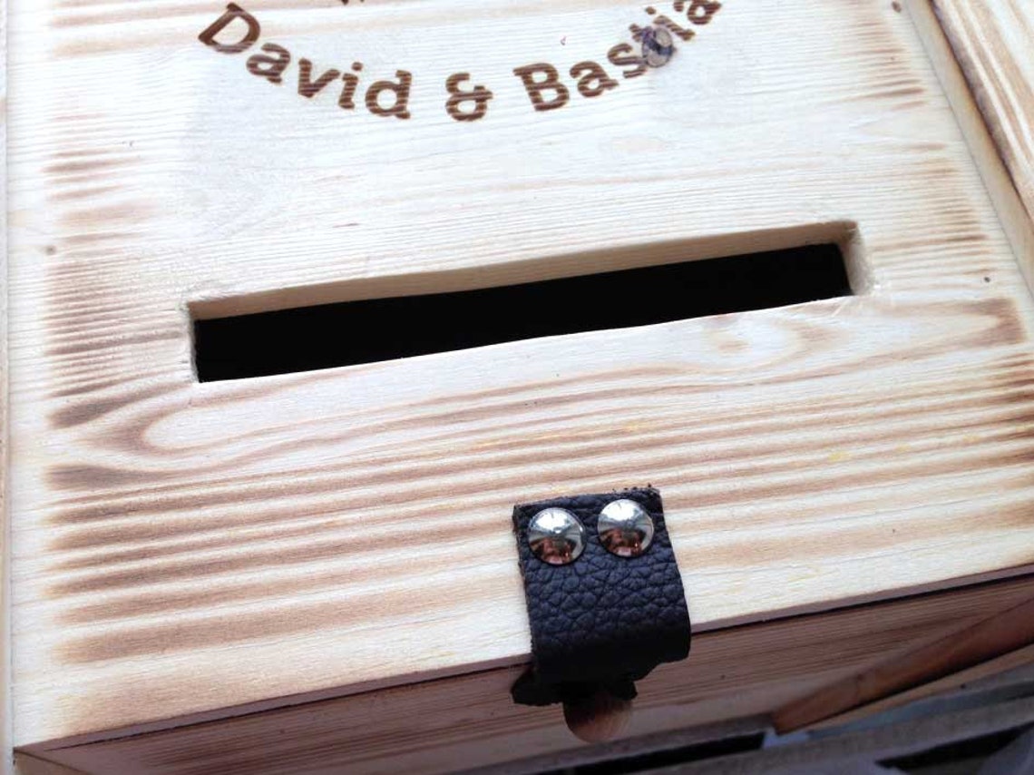 Kartenbox aus Holz personalisiert zur Hochzeit Etsy