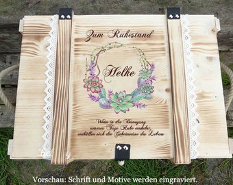 Erinnerungskiste zum Ruhestand / Holzkiste personalisiert / Holzkiste mit Gravur / Geschenk für Mitarbeiter/inn / Holzbox / Holztruhe / Box