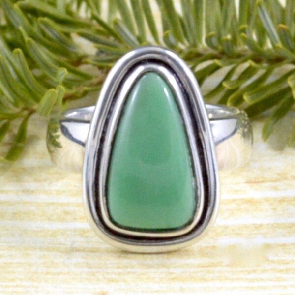 Smooth Green Variscite Ring // Variscite Jewelry // Sterling Silver // Village Silversmith