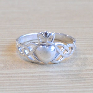 Simple, High Shine Trinity Knot Claddagh // Sterling Silver Ring // Statement Ring // Sterling Silver // Village Silversmith