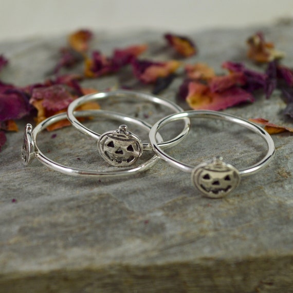 Sterling silver jack shop skull ring