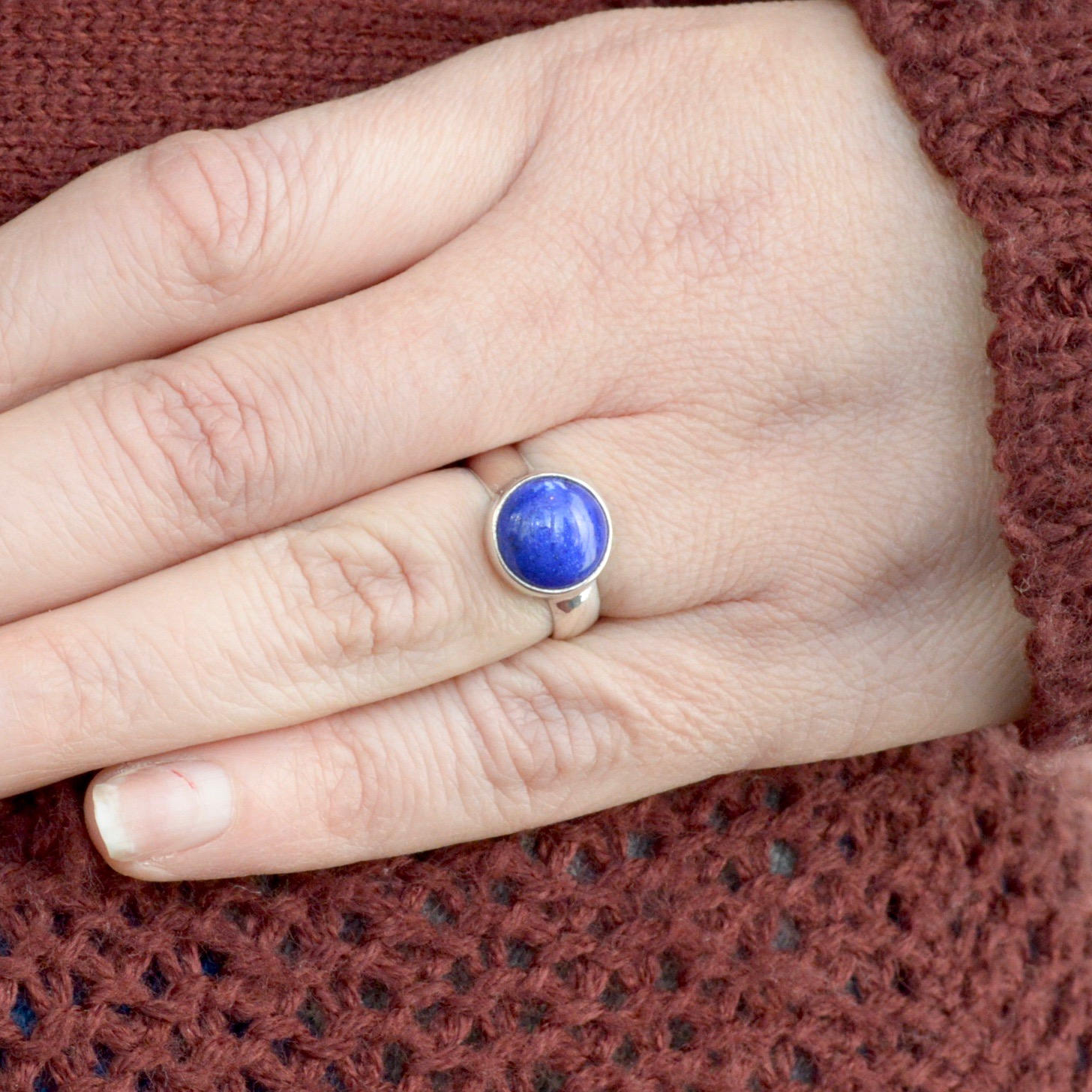 Simple Circle Lapis Lazuli Ring 