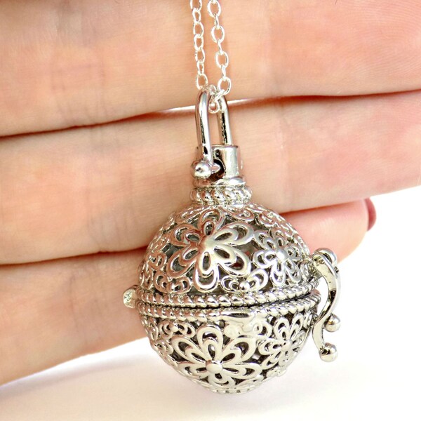 Aromatherapy Oil Diffuser Necklace, Silver Locket Necklace, Quirky Gifts For Women, Antique Locket Pendant, Perfume Bottle, Great Gatsby