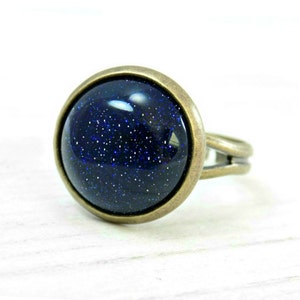 Blauwe Goldstone Ring, Blauwe Zandsteen Ring, Blauwe Stenen Ring, Blauwe Glazen Ring, Antieke Bronzen Ring, Boho Festival Ring Verstelbaar, Ronde Steen afbeelding 1