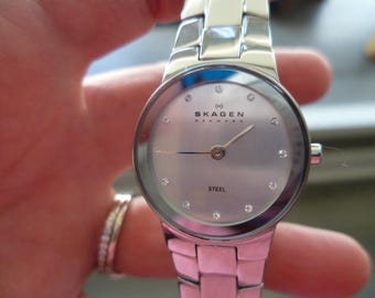 Ladies Skagen Watch - Etsy display picture 3