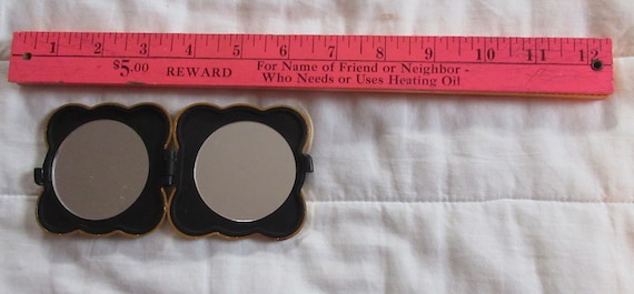 Fantasy black gold square compact - image 3