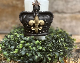 Crown candle pin fleur de lis embellished, candle accessory, unique gift, handmade, reusable