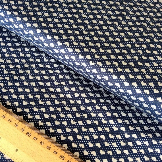 100/% Cotton Fabric Makower Tiny Robins and Stars Silent Night Design