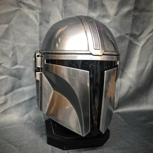 The Mandalorian Din Djarin helmet