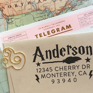 Tampon d'adresse de retour personnalisé Tampon Harry Magic Tampon auto-encreur Tampon d'adresse pour cadeaux de pendaison de crémaillère de Noël et fan de Harry