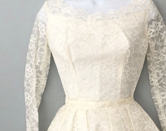 Vestido de novia de encaje de los años 50 con sobrefalda (talla extra pequeña)