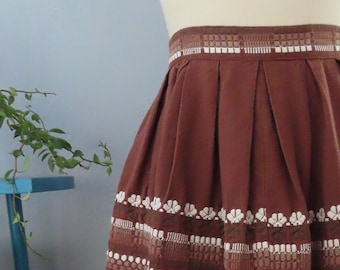 1950s Guatemalan Embroidered Skirt: Handwoven High Waist Boho (XS) Wounded Bird