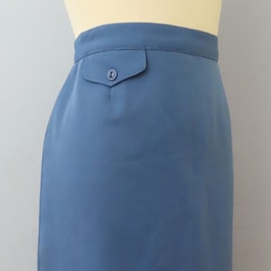 1970er Jahre blauer midi Rock mit hoher Taille | Größe Medium | Sekretär Rock Büro Rock hoher Taillenrock Midi Bleistiftrock adrette Rock