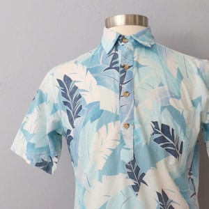 1980s Hawaiian blue floral short sleeve shirt | mens medium | tropical rockabilly retro Hawaiian gifts for him fathers day