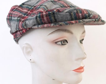 Gorra Derby de lana a cuadros de los años 80: estilo vendedor de periódicos vintage