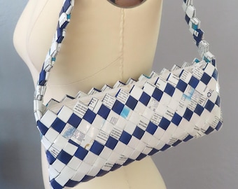1980s Upcycled Candy Wrapper Schultertasche: Handgemachtes, recyceltes Kaugummi-Wrapper
