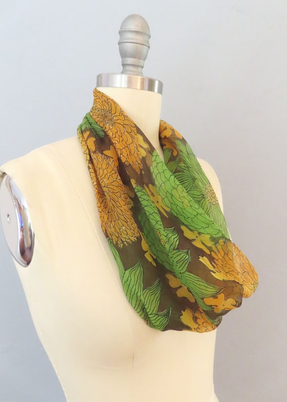1970s Vera floral infinity silk scarf 1970 1980 c… - image 3