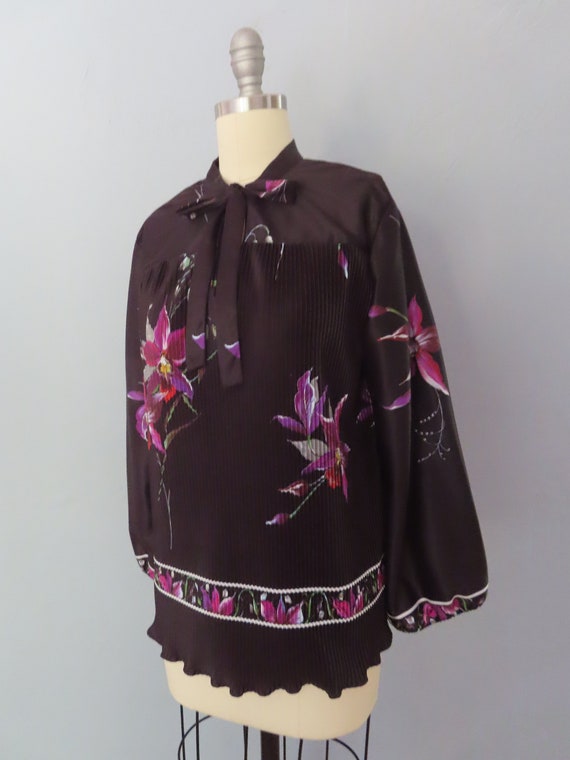 1960s black floral tie neck tunic blouse | womens… - image 6