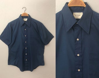 vintage 70s mens buttonup work shirt | XL | short sleeve dark blue buttondown utililty shirt