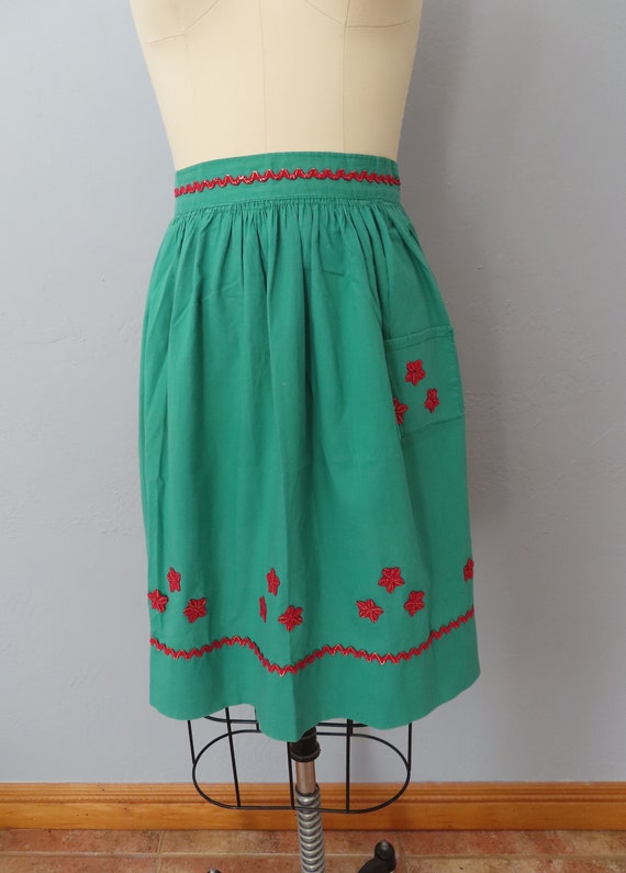 1950s Green Floral Half Apron - Vintage Hostess Apron