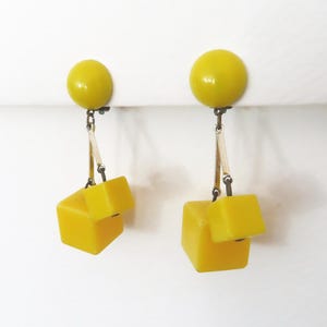 1960s Mod Yellow Lucite Cube Clip On Earrings