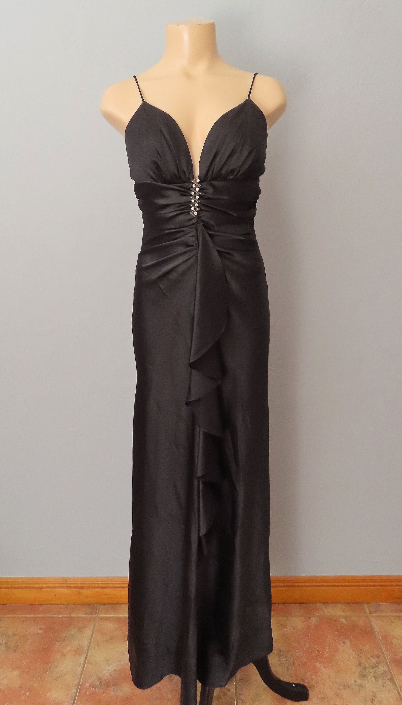 chiffon one sleeve dress Shoulder Tie – Port Viscose Jersey & Silk Color:Camel/Black Plaid flared at the hem dress-flash-6.19 Champagne Satin Midi Dress