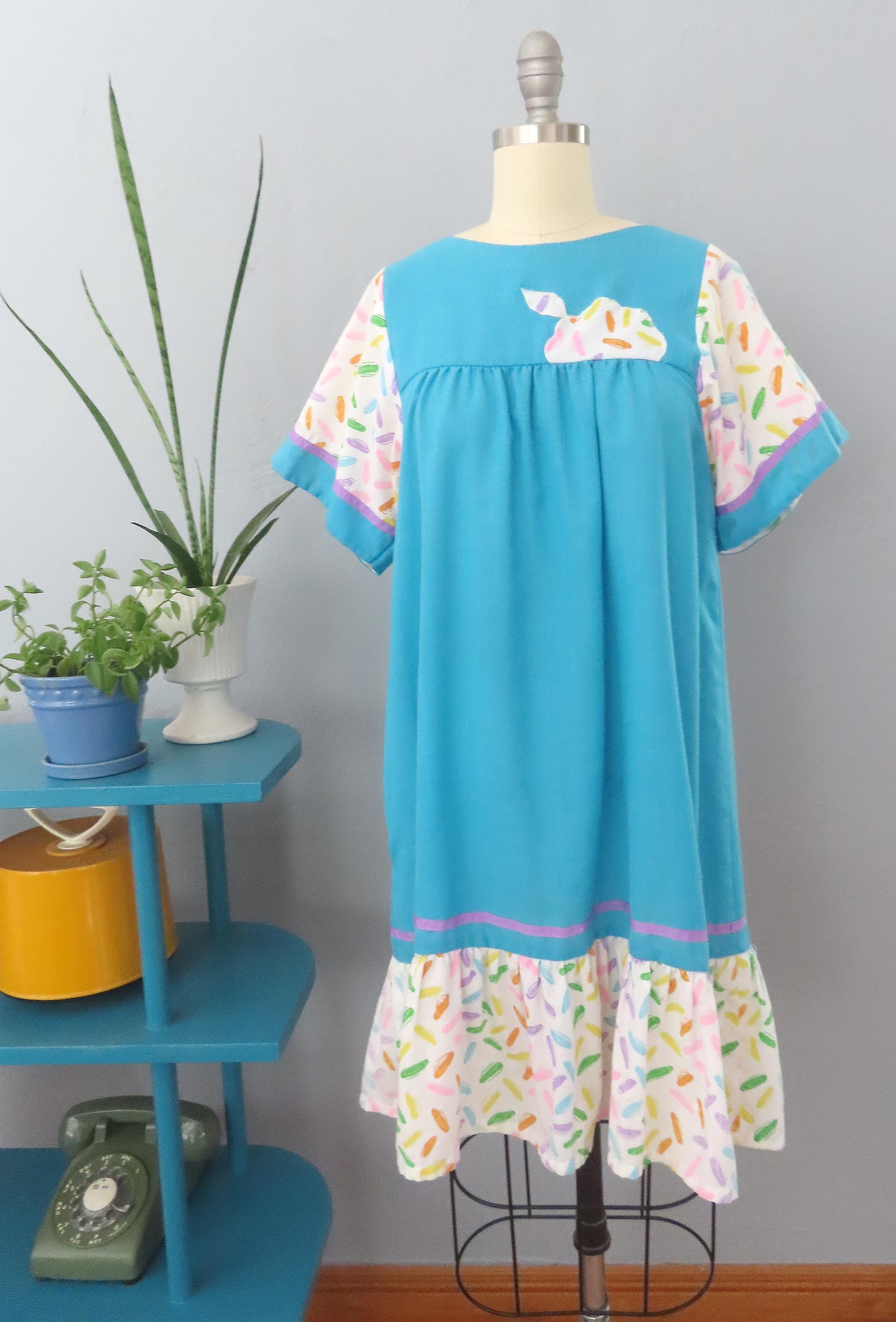 1980s Liberty House Hawaiian Muumuu Dress: Blue Swirl, Size Medium