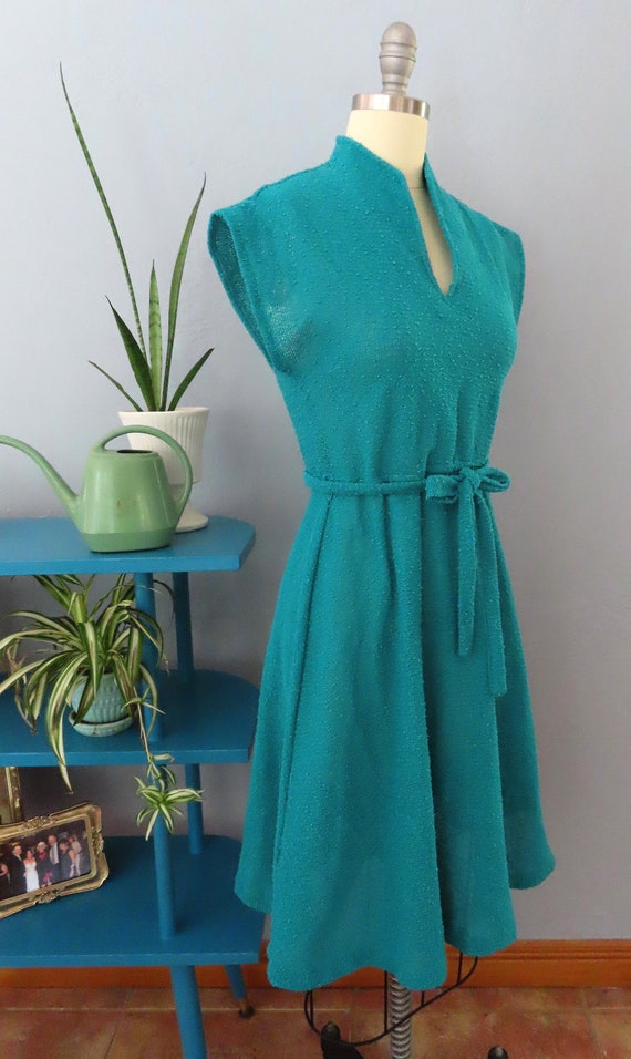 Small 1970s green boucle knit day dress | 70s clot