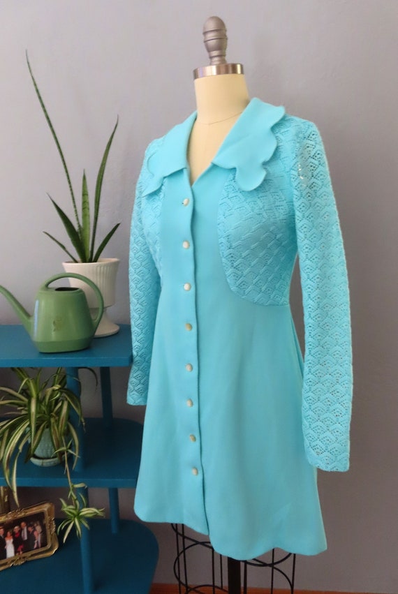 Small 1960s mod aqua blue lace mini dress | mod dr