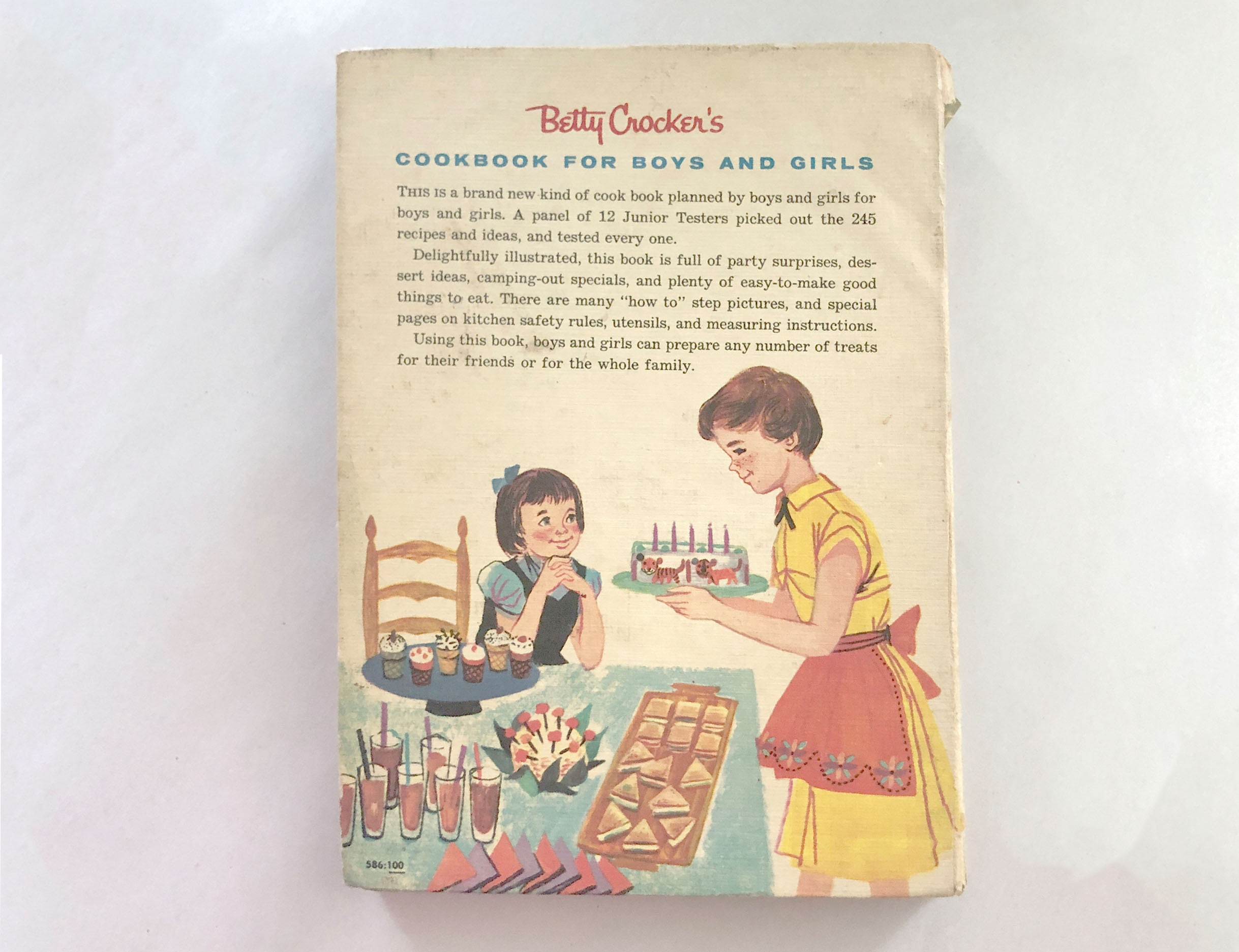 【 THE FIFTH FLOOR COOK BOOK 】 Encyclopedia-Creative-Cooking-