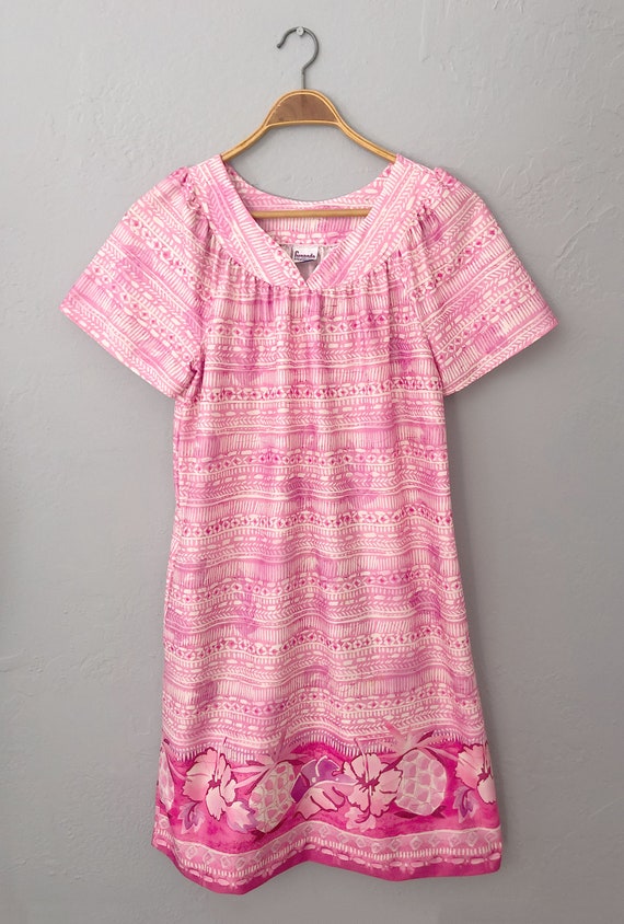 1980s pink house dress muumuu dress | size medium… - image 8