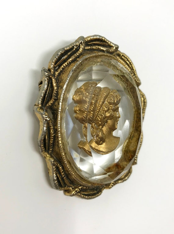 vintage 1950s glass cameo brooch | intaglio | vic… - image 4