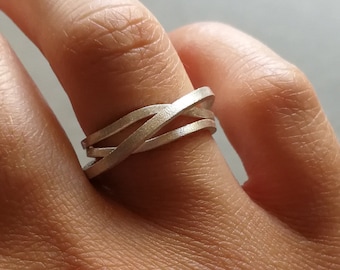 Interlocking Band silver Ring, Triple band wedding ring, minimalist ring, square band ring, minimalist wedding band, Silver Triple Ring