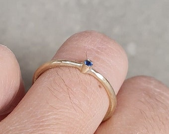 Fine ring gold, round ring gold, sapphire engagement ring for women, dainty ring 14k gold, modern engagement ring, dainty gemstone ring