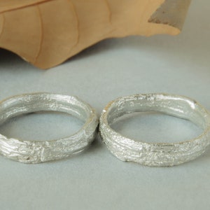 Tree bark wedding band ring set for couples. 5mm silver wedding band. Sterling silver tree bark wedding band ring. Wedding ring bark texture